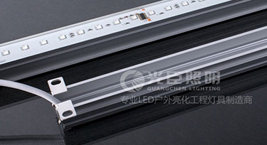 福州片區(qū)服務(wù)大廳工程采用了光臣照明LED線(xiàn)條燈