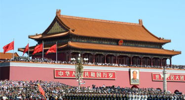 祝賀抗戰(zhàn)勝利70周年大閱兵圓滿成功 LED點光源廠家向戰(zhàn)士們致敬!