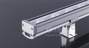 LED洗墻燈外殼對其散熱性、壽命及其他性能的影響