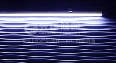 選顏色也有大學(xué)問，LED洗墻燈綠光白光哪種照射得遠(yuǎn)?