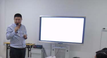 回顧2015年的網(wǎng)絡(luò)營(yíng)銷之路 2016年光臣準(zhǔn)備好了!