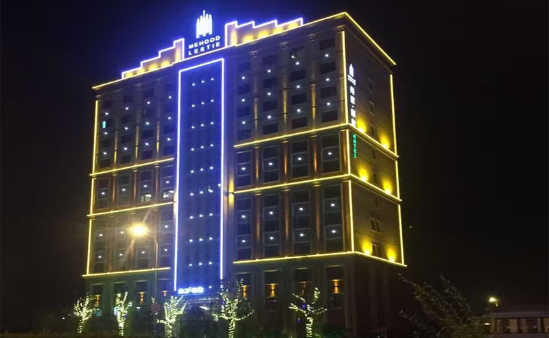 【上?！棵篮利愔戮频挈c(diǎn)光源亮化